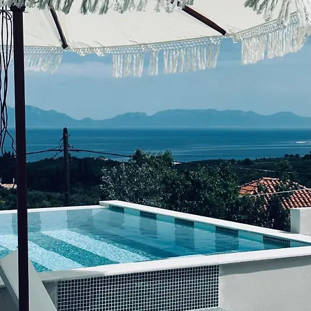 Georgianna's With Private Pool , 'greysuite' Apart Otel