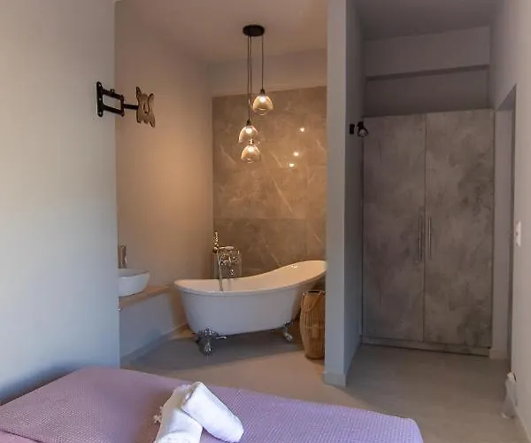 아파트호텔 Georgianna's With Private Pool , 'greysuite' 4*